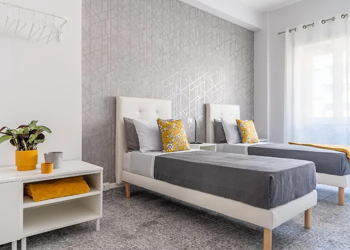 Bella Road Apartment *