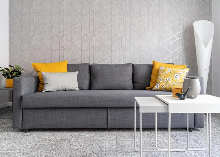 Bella Road Apartment Rom